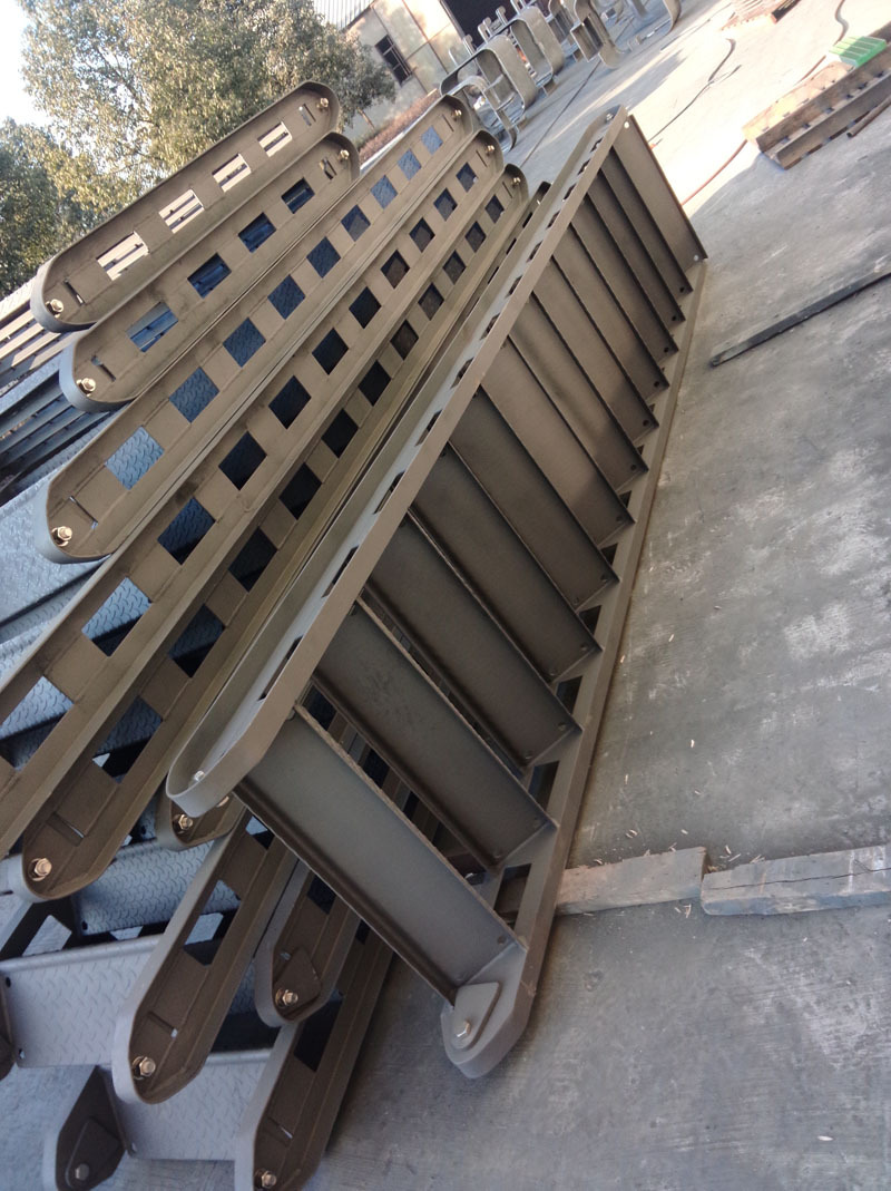 steel inclined ladder.jpg